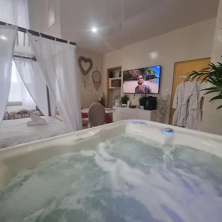 ラブホテル Balinaise By Les De Venus *